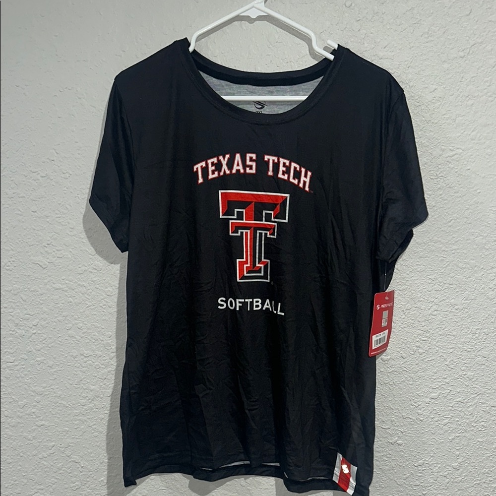 Texas Tech Softball T-Shirt women’s XXL. NWT